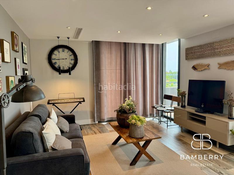 Foto af4b21ad-ae5f-4a46-948d-c62439cc6e35. Casa con parcheggio in Montmar Castelldefels