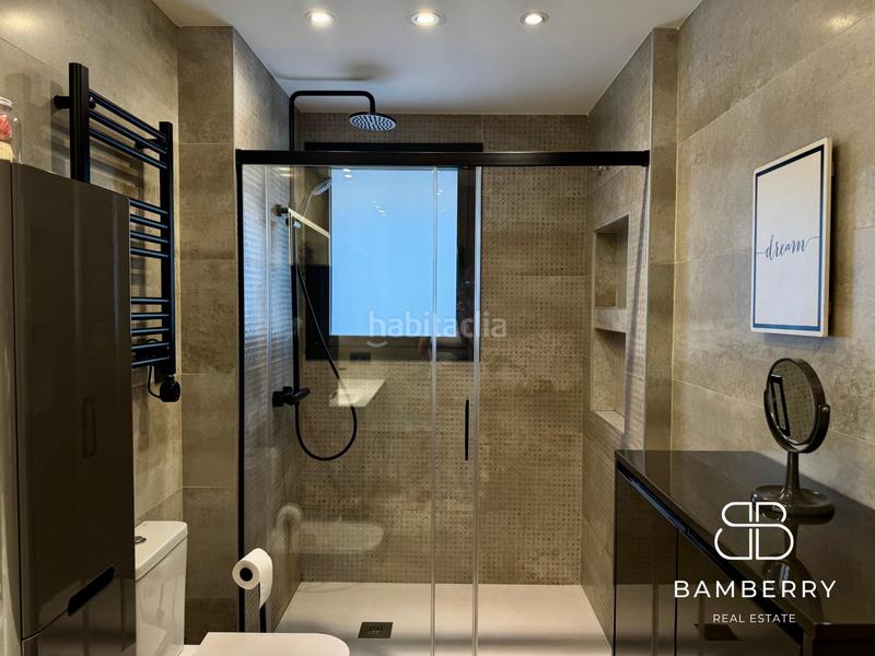Foto c8a788b1-8c88-4d90-8152-a69cdde687a2. Casa con parcheggio in Montmar Castelldefels