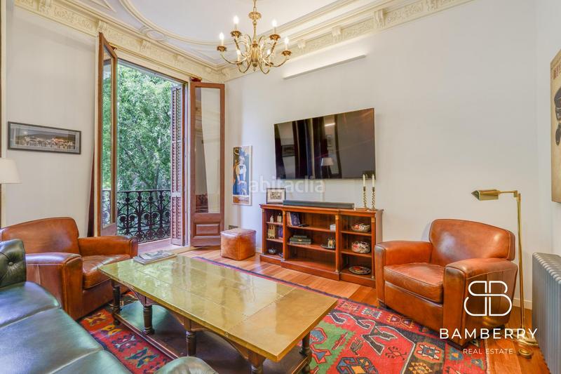 Foto 1ee252bd-31ae-42b6-a4d7-cb19aa61a8dd. Piso residencia modernista rehabilitada con elegancia clásica y confort contemporáneo en lesquerra de leixample en Barcelona