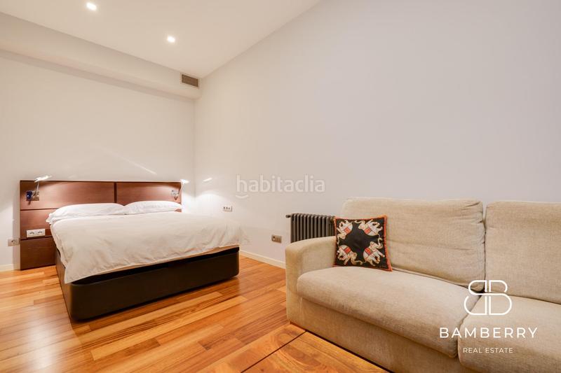 Foto 311d368f-d399-48cb-bfe5-5d479639718d. Piso residencia modernista rehabilitada con elegancia clásica y confort contemporáneo en lesquerra de leixample en Barcelona