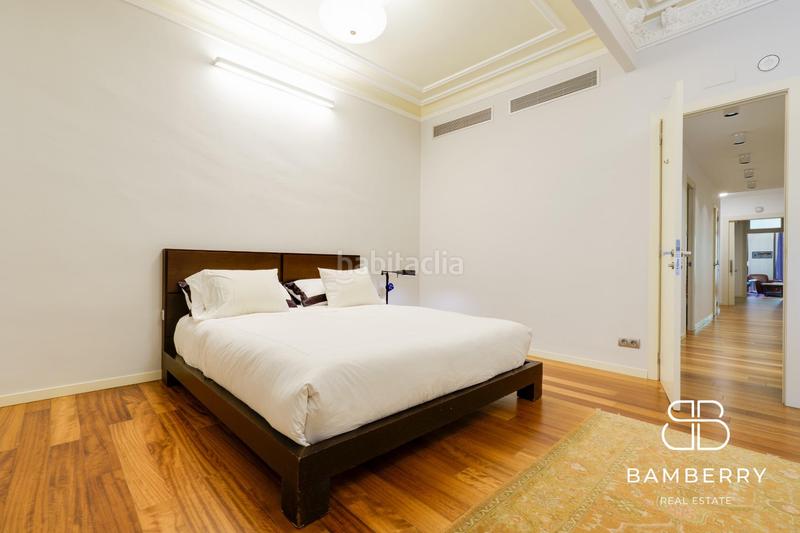 Foto 3122d470-f88a-4022-b35b-bffc84bd0020. Piso residencia modernista rehabilitada con elegancia clásica y confort contemporáneo en lesquerra de leixample en Barcelona