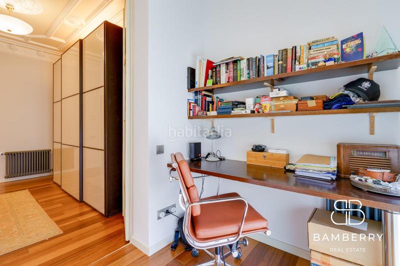 Foto 6dcff1f1-ce89-4bef-85cf-79029a0ed808. Piso residencia modernista rehabilitada con elegancia clásica y confort contemporáneo en lesquerra de leixample en Barcelona