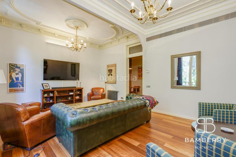 Foto 9e3affd4-e575-4818-a7f4-fbcd6074c156. Piso residencia modernista rehabilitada con elegancia clásica y confort contemporáneo en lesquerra de leixample en Barcelona
