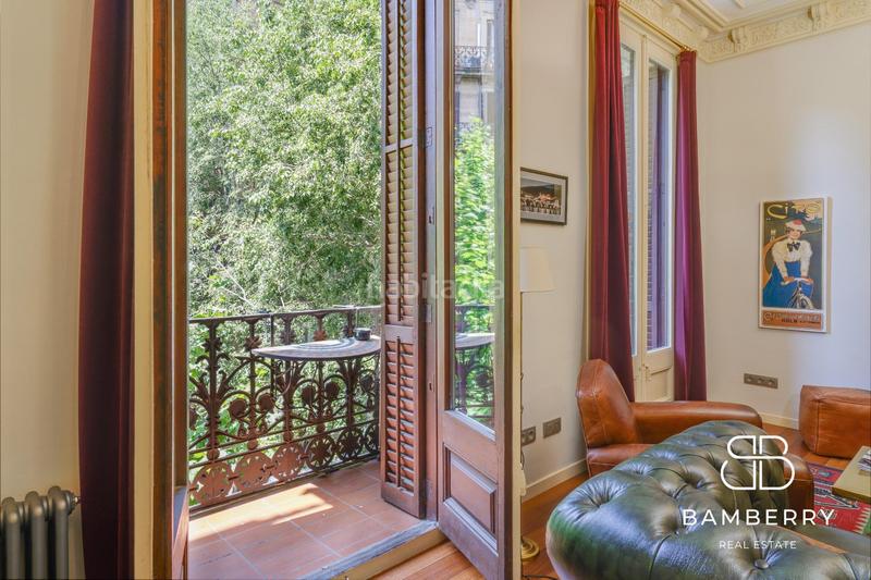 Foto 9ee44a7c-8892-4209-b119-bd9d6c27b8e5. Piso residencia modernista rehabilitada con elegancia clásica y confort contemporáneo en lesquerra de leixample en Barcelona