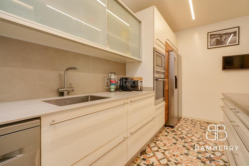 Foto dd827704-d145-462e-a660-c37f1cdb8d70. Piso residencia modernista rehabilitada con elegancia clásica y confort contemporáneo en lesquerra de leixample en Barcelona