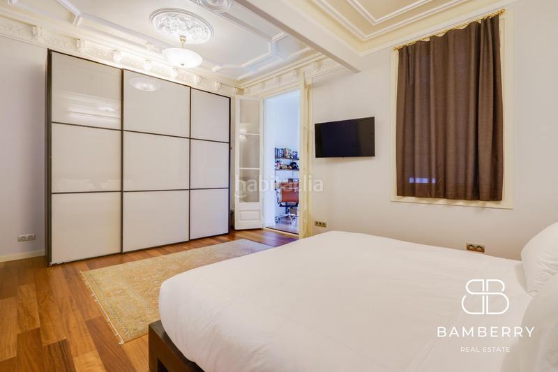 Foto f742da83-91d6-4b93-a1b9-a38f35f8e732. Piso residencia modernista rehabilitada con elegancia clásica y confort contemporáneo en lesquerra de leixample en Barcelona