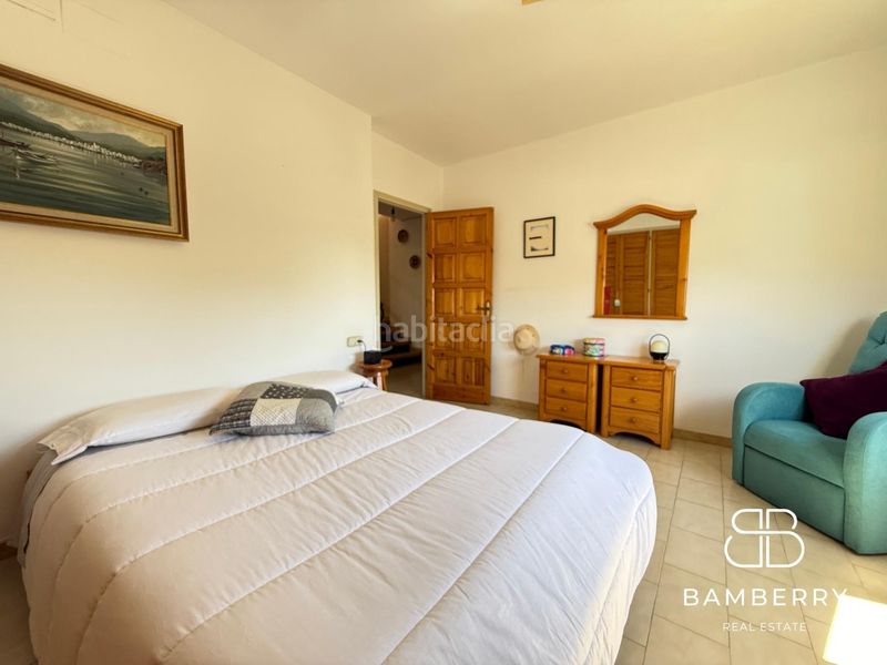 Foto 0d2ece63-3a59-453e-9f80-1e3f66148ee9. Casa adossada a Cadaqués