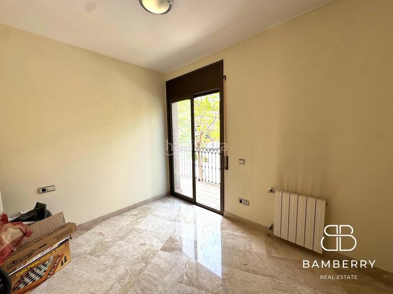 Foto f1529a55-3757-47a5-9824-7983e585424b. Duplex con parcheggio in Can Tintorer-Can Tries Gavà