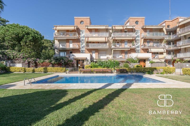 Foto 44fb8a4b-d5ac-4575-a930-4130dc08bba4. Apartament amb calefacció aparcament piscina a Urbanitzacions Sant Pol de Mar