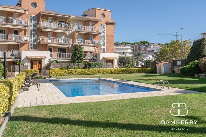 Foto 613ee266-8a8c-4b7c-971a-cbdca61759b1. Apartament amb calefacció aparcament piscina a Urbanitzacions Sant Pol de Mar