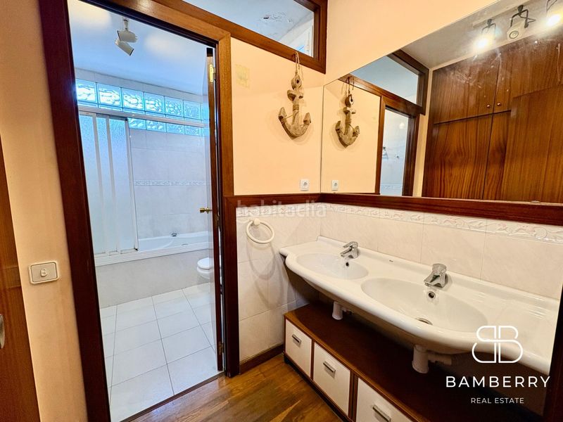 Foto 0f8d7b88-8b9c-48f4-9612-5b43fc4f0930. Casa amb aparcament a Gava Mar Gavà