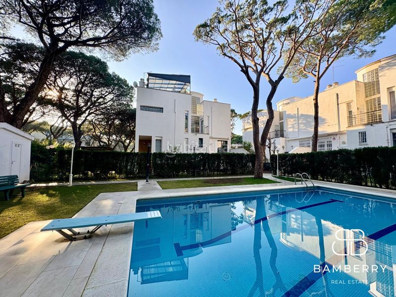 Foto 720f7cc0-74ea-4fee-abe2-4d5d24b4e950. Casa amb aparcament a Gava Mar Gavà