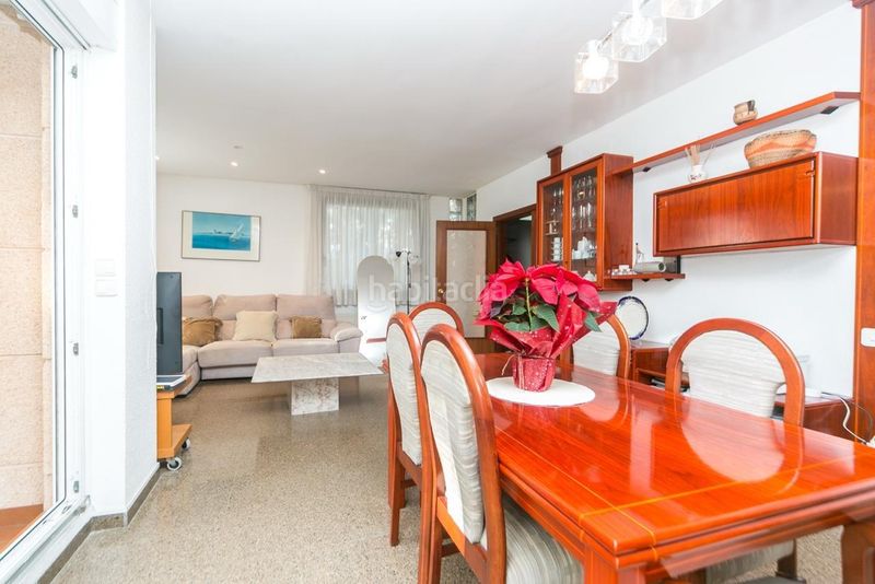 Foto a9cc95b0-73bd-4bcd-bef8-f15d42ef371b. Casa amb aparcament a Gava Mar Gavà