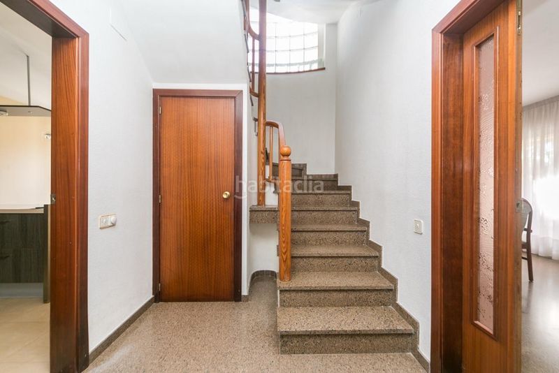 Foto cee108c2-26df-445e-a349-1bfff4cb4daa. Casa amb aparcament a Gava Mar Gavà