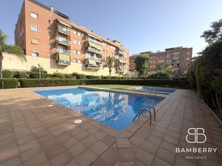 Flat in Centre. Piso con un espectacular patio privado de 68 m2 en el centro de