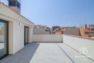 Penthouse in Marianao. Ático dúplex de obra nueva con 2 terrazas y ascensor directo a l