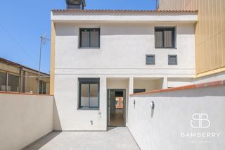 Àtic a Marianao. Ático dúplex de obra nueva con 2 terrazas y ascensor directo a l