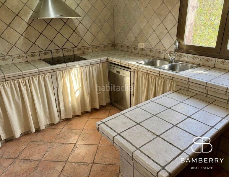 Foto d56f322b-2107-4834-8bd1-92cf5c870c80. Casa a Montmar Castelldefels