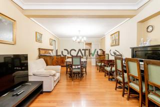 Etagenwohnung in Argüelles