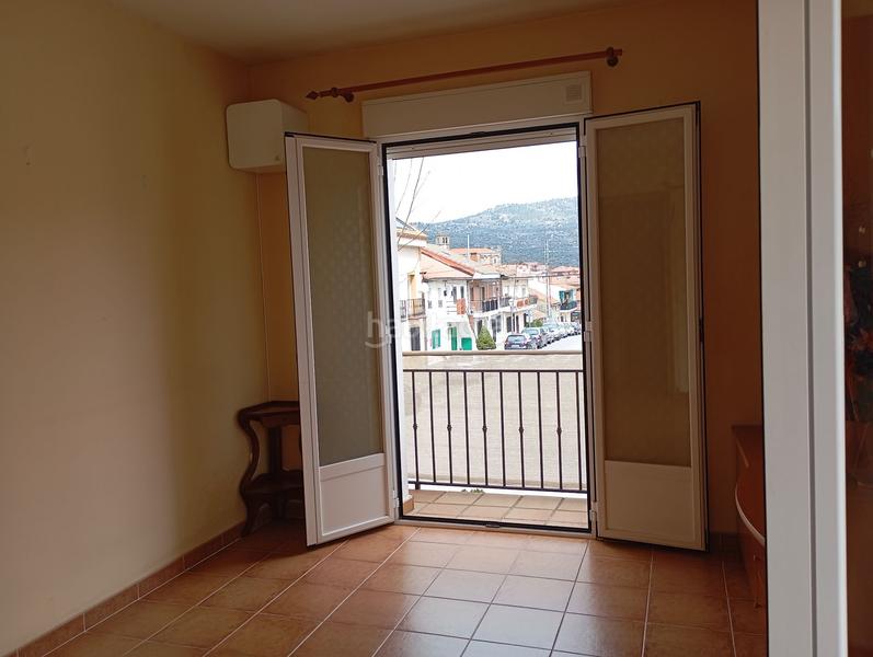 Foto 393c23b2-fc9c-4a4b-a2ea-7c9f69103c05. Duplex con riscaldamento in Robledo de Chavela