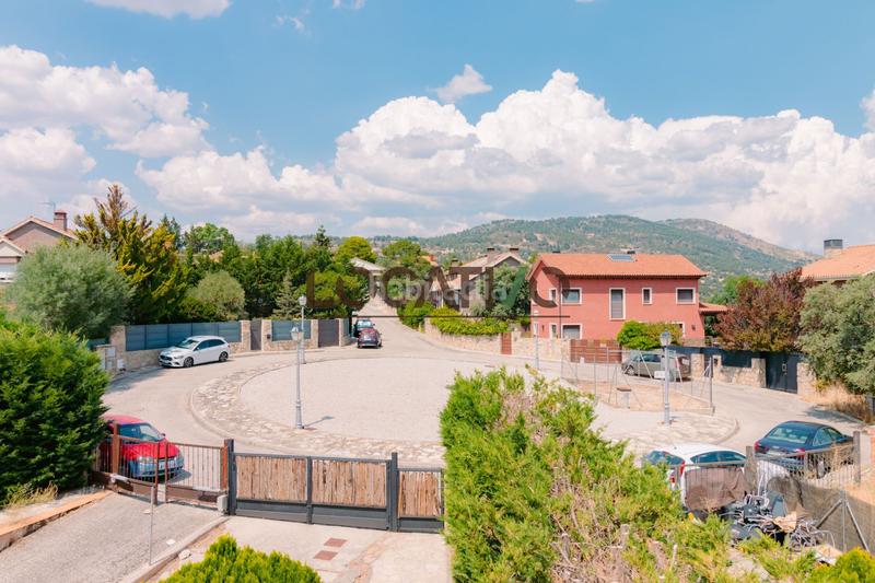 Foto e1ccb73d-dda8-4ebc-babd-bf1b78f96f46. Casa con riscaldamento in Robledo de Chavela