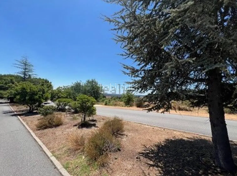 Foto 28a1d84f-9f4e-4702-ae89-f6d3ea3a9850. Terreno residencial en Las Zorreras-Monte Encinar Escorial (El)