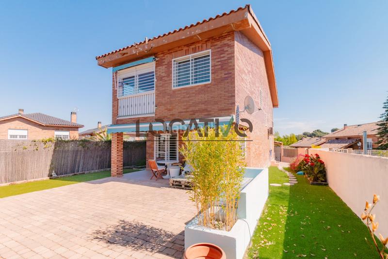 Foto 8276789f-aa47-4ac4-82e5-411052641300. Haus mit heizung pool in Quijorna