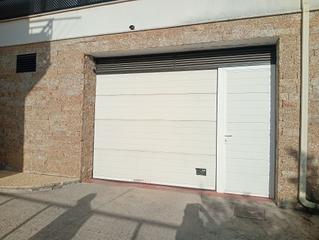 Parking coche en Villanueva de la Vera