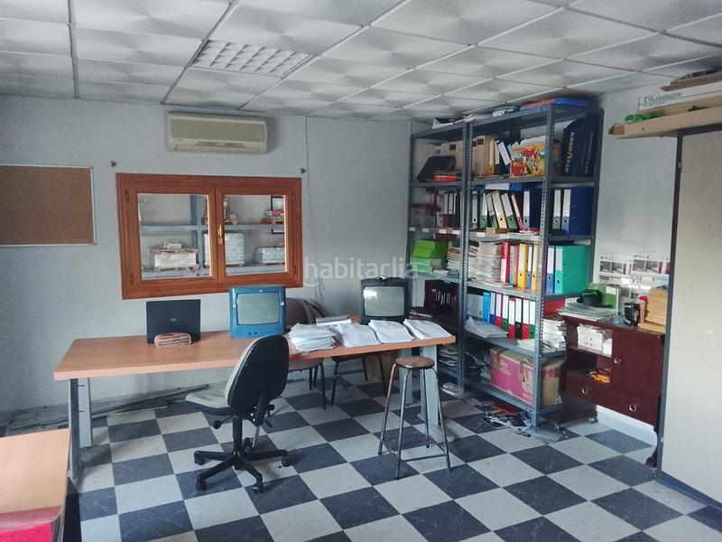 Foto 8fa19c44-3de4-477e-be19-148627108688. Nave industrial en Hoyo de Pinares (El)