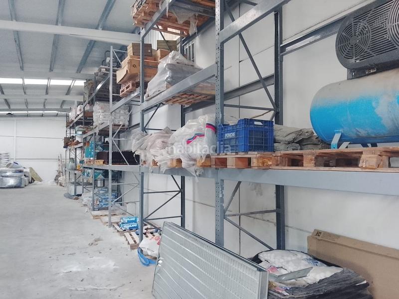 Foto 99c57f0e-93d2-4b4f-8027-bf09396e3706. Nave industrial en Hoyo de Pinares (El)