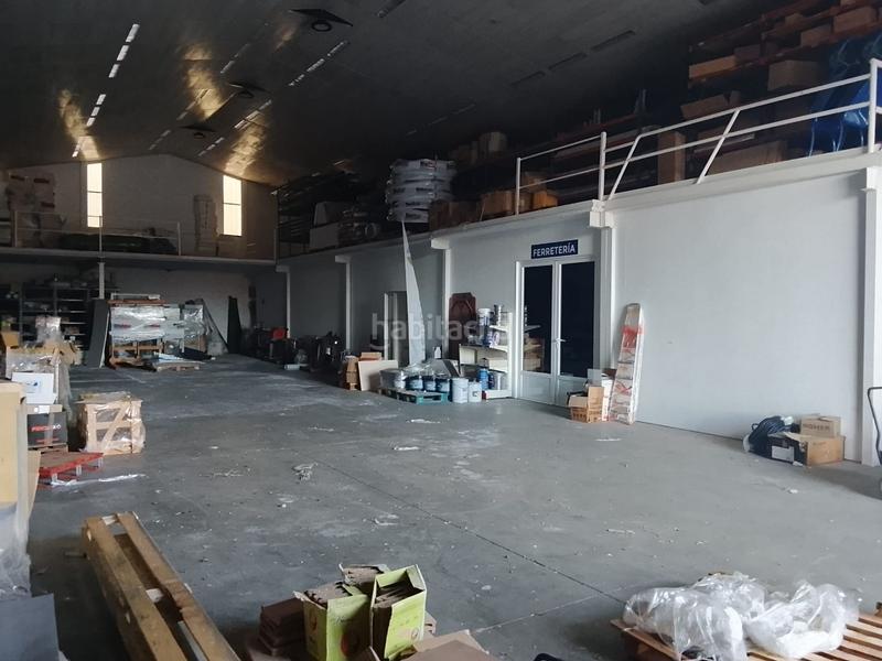 Foto ac9ad7d4-b58e-4b53-a795-e5a8409bb7b8. Nave industrial en Hoyo de Pinares (El)