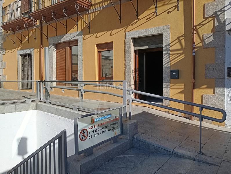 Foto b25463a0-5b4b-4ecb-80e1-ad773c4063b4. Location local commercial dans Robledo de Chavela