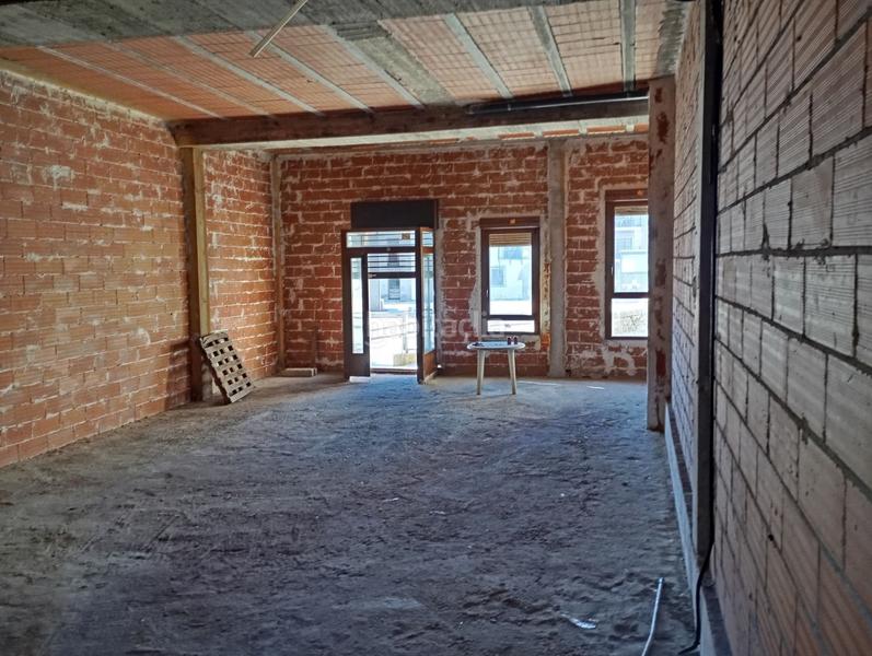 Foto c267792a-b3f0-40f9-94d6-4dfacaf13b85. Location local commercial dans Robledo de Chavela