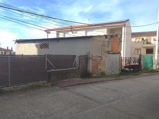 Wohngrundstück in Madrigal de la Vera