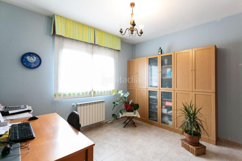 Foto 46715a2d-c502-4cdc-a8cd-c2c9db166aa1. Casa adosada en Quijorna