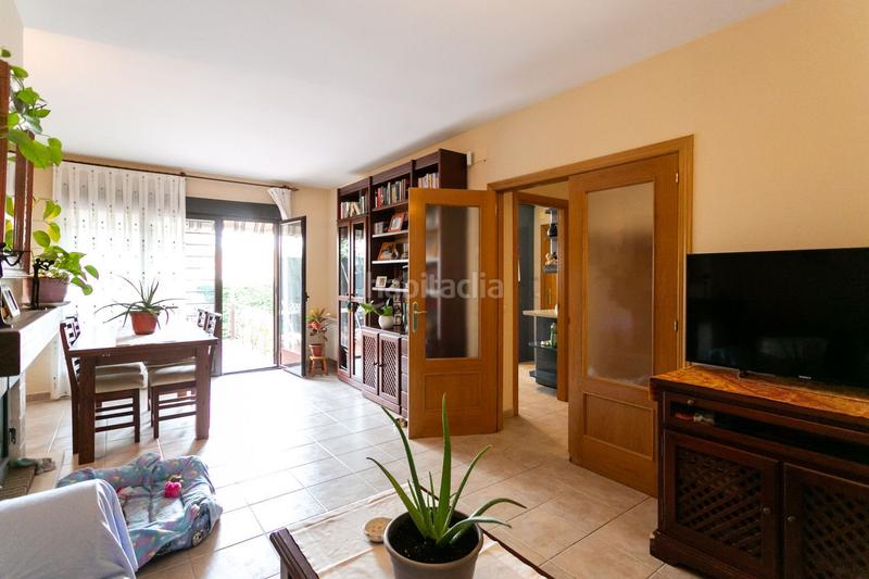 Foto ae3e865c-f4aa-4d92-9a0a-f3273c9176f8. Casa adossada amb calefacció piscina a Quijorna