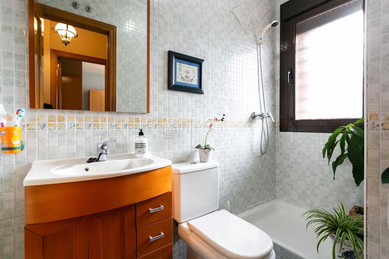 Foto d8cd84ac-a909-45d9-bb7c-c486931a4cfd. Casa adossada amb calefacció piscina a Quijorna