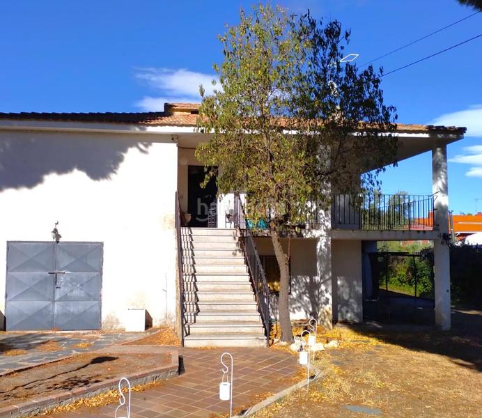 Foto 79b41874-dcdd-4c44-b24e-f0c4d2e71a98. Casa con riscaldamento parcheggio piscina in Mojadillas-Parque de las Infantas-El Paraiso Valdemorillo