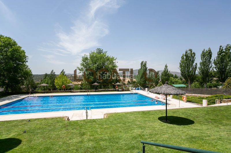 Foto ed5507b6-b13f-47fd-a3cd-cf681c80f316. Casa amb calefacció piscina a Robledo de Chavela