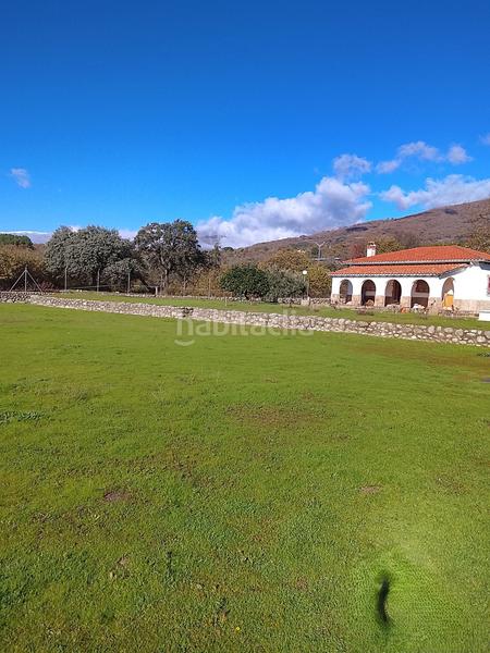 Foto ec03bd51-8405-4bb7-863c-bb785a8e1e29. Finca rústica en Candeleda