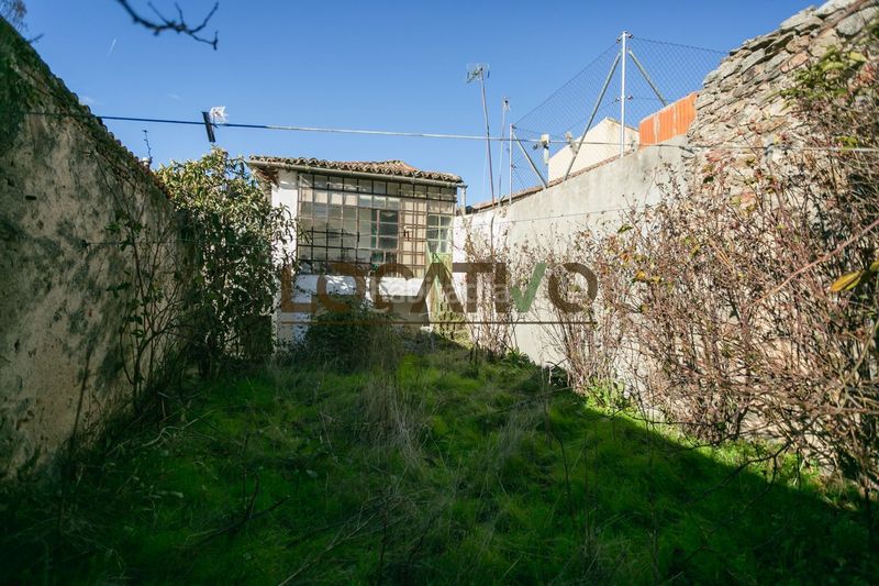 Foto 8b615d56-ad4e-4ce8-8347-2e8f206e1053. Masia a Robledo de Chavela