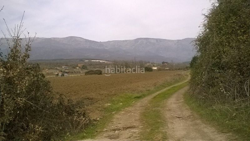 Foto 467622c4-85d8-4117-aa13-590248d85216. Finca rústica a Madrigal de la Vera