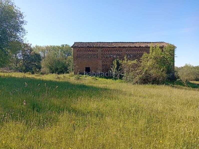 Foto 1c5d9abe-bfea-4d2b-8c44-84312fe46fc1. Finca rústica a Talaveruela de la Vera