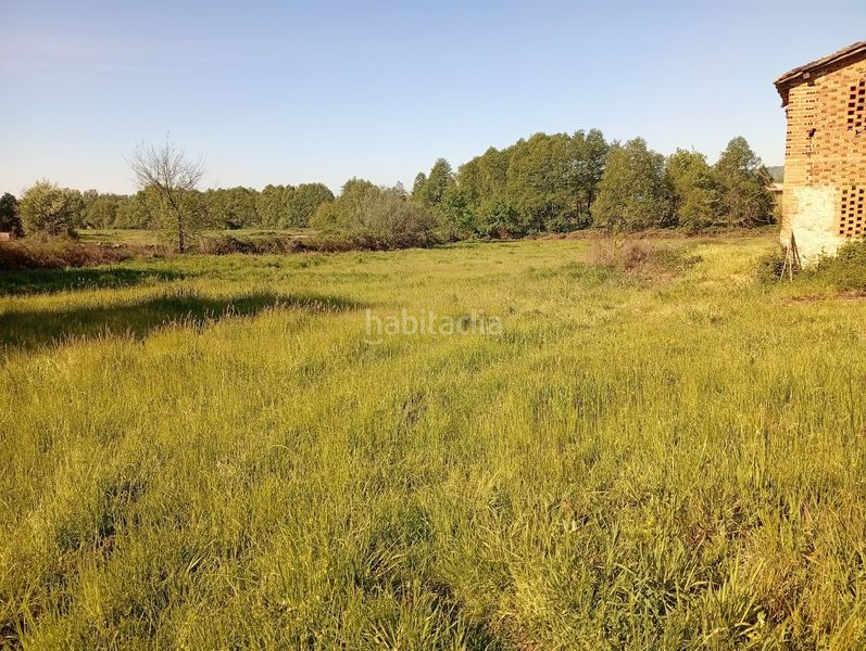 Foto f0edbae1-369c-4d5a-b474-092fff70e5e8. Finca rústica a Talaveruela de la Vera