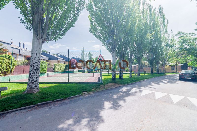 Foto bbd44de1-f3a4-4259-8855-253323143765. Dúplex amb calefacció piscina a Alpedrete