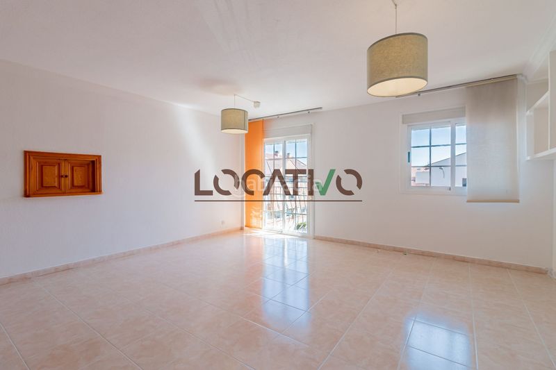 Foto e34eefdd-9e2b-4bd3-ba5b-c25d92676745. Dúplex amb calefacció a Centro Villanueva del Pardillo