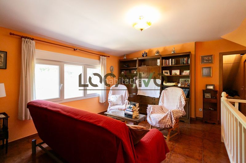 Foto a2200e28-04d1-4c66-9494-69461c358e74. Casa amb calefacció aparcament piscina a Robledo de Chavela