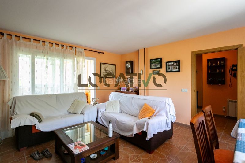 Foto b597fa87-eb39-4c31-a6d5-7de57bc77f6d. Casa amb calefacció aparcament piscina a Robledo de Chavela