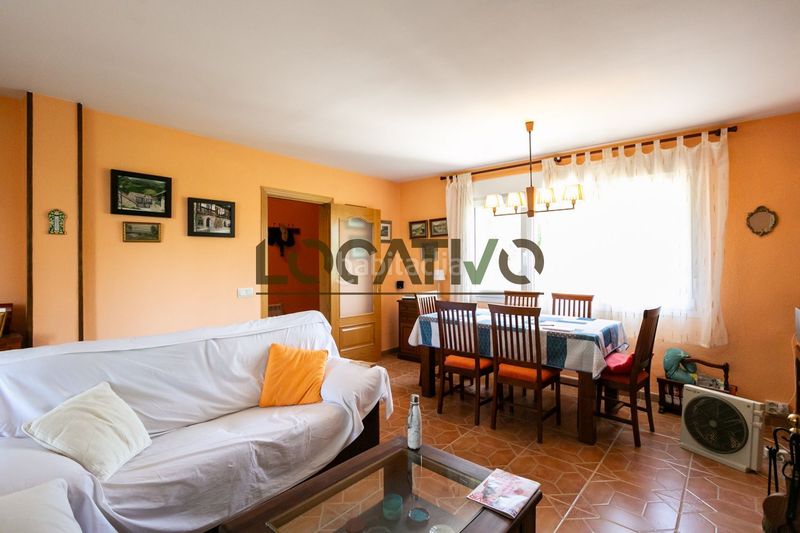 Foto f71a7e21-a9a7-4b11-b103-ac568ad383a5. Casa amb calefacció aparcament piscina a Robledo de Chavela