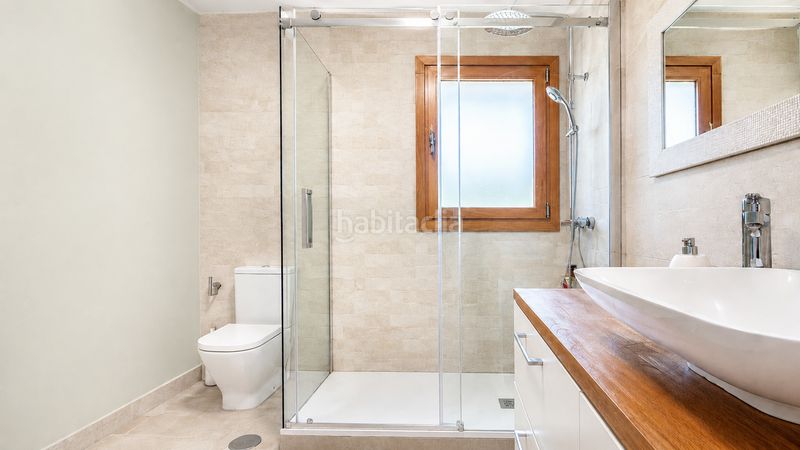 Foto cf38bbe7-a32d-4002-90e2-3906210360f2. Casa adossada amb calefacció aparcament piscina a Galapagar